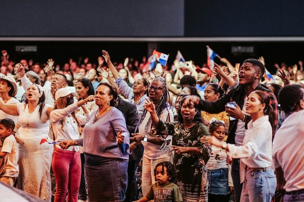 Guirlandes lumineuses : illuminez votre espace avec style !